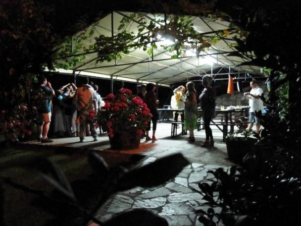 Albergue Turistico Valdebaro กามาเลโญ ภายนอก รูปภาพ