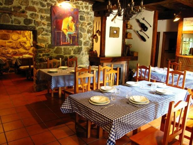 Albergue Turistico Valdebaro กามาเลโญ ภายนอก รูปภาพ