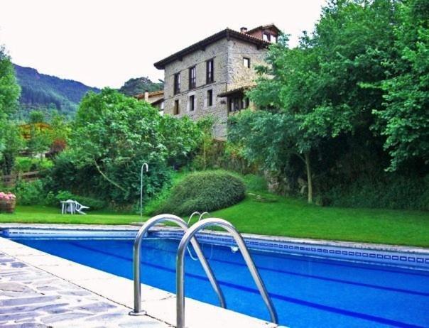 Albergue Turistico Valdebaro กามาเลโญ ภายนอก รูปภาพ